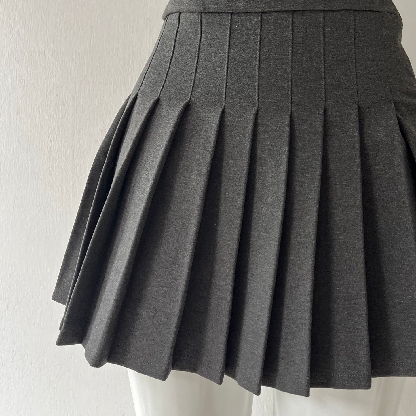 Gray pleated skirt