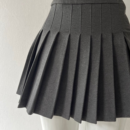 Gray pleated skirt
