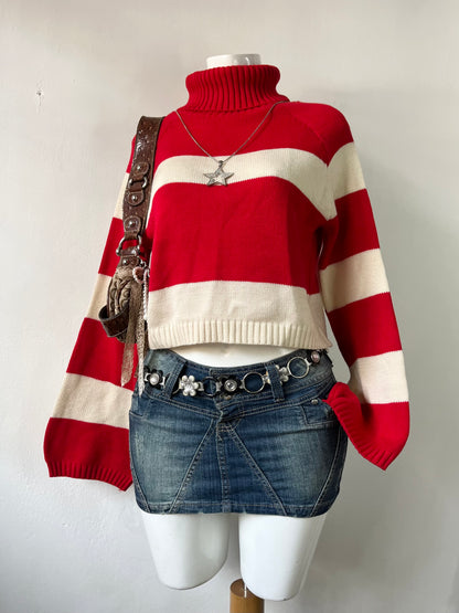 Sweater de cuello alto y mangas acampanadas
