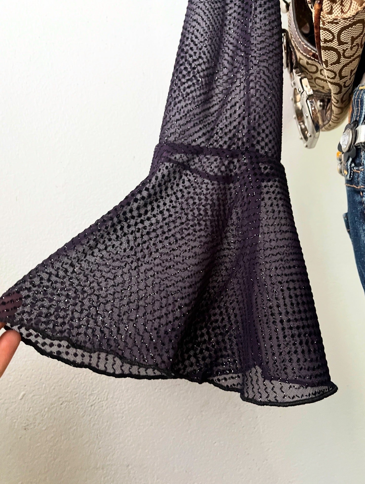 Mesh top with flared sleeves