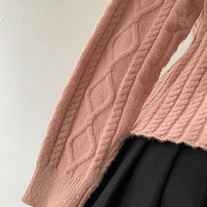 Rosewood sweater with bow