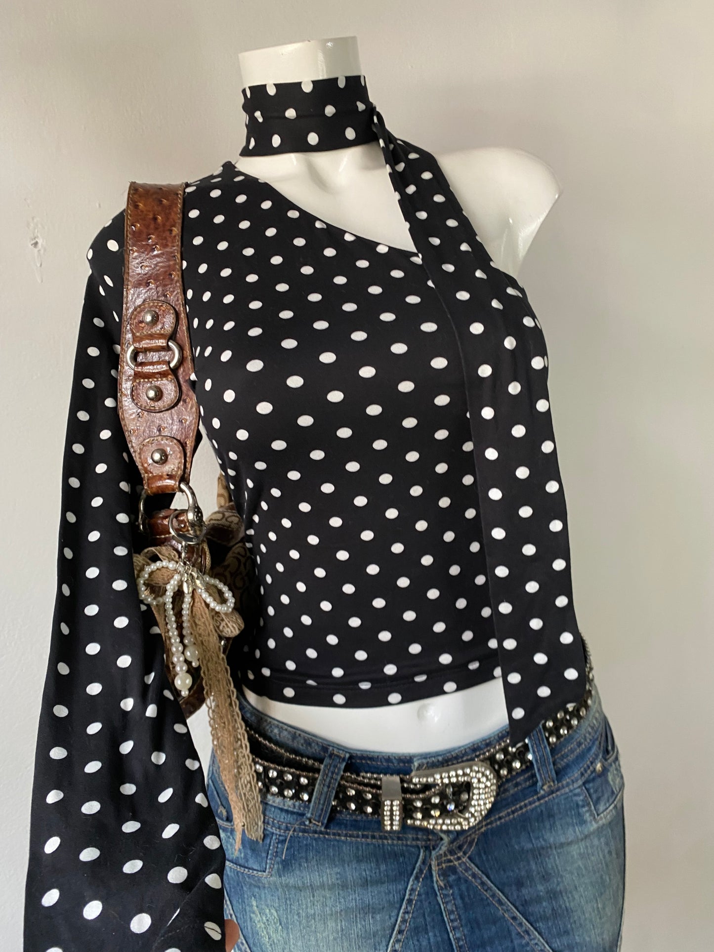 Polka dots top con chall