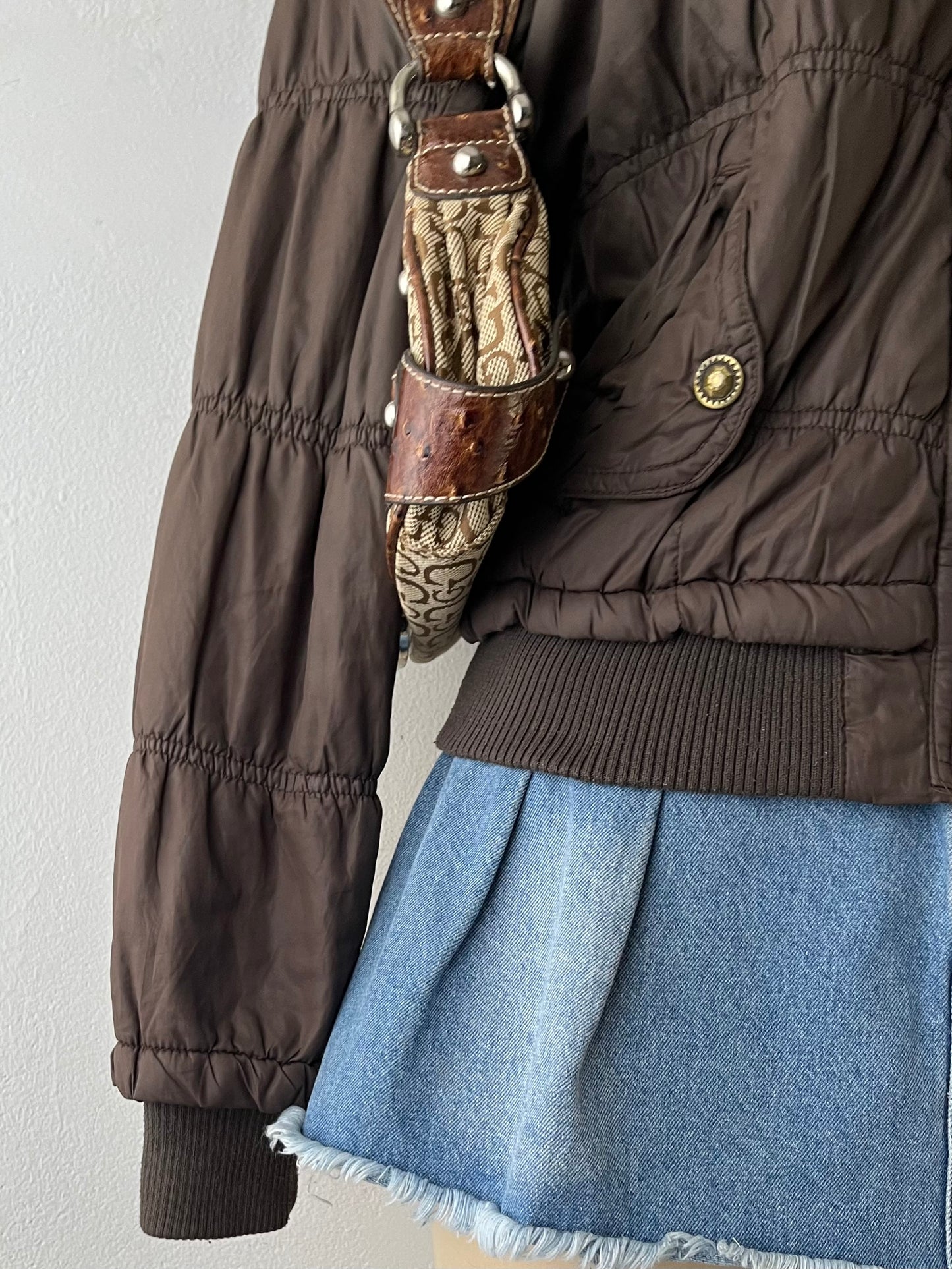 Padded jacket with removable hood