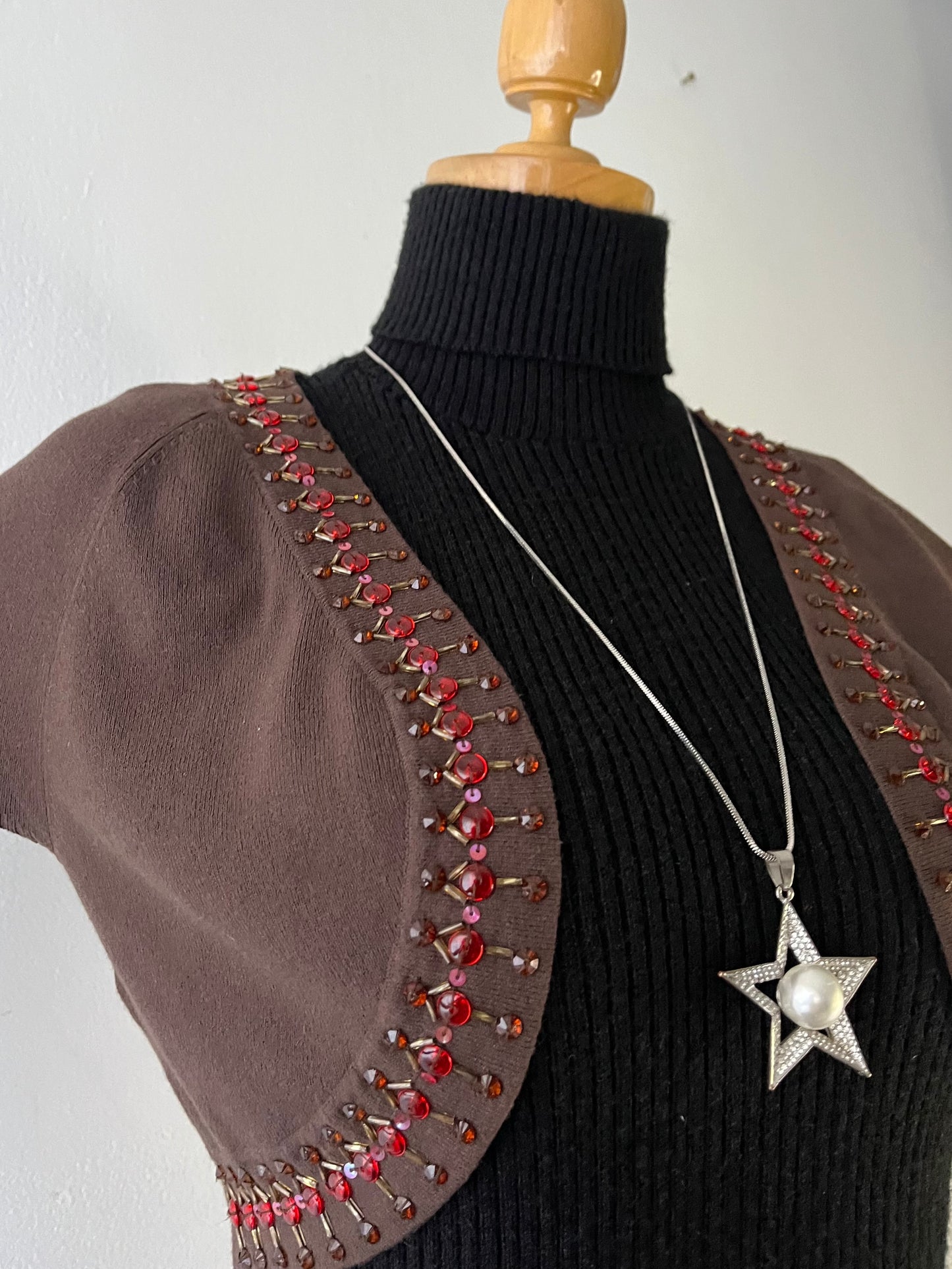 Cardigan with sequins embroidery