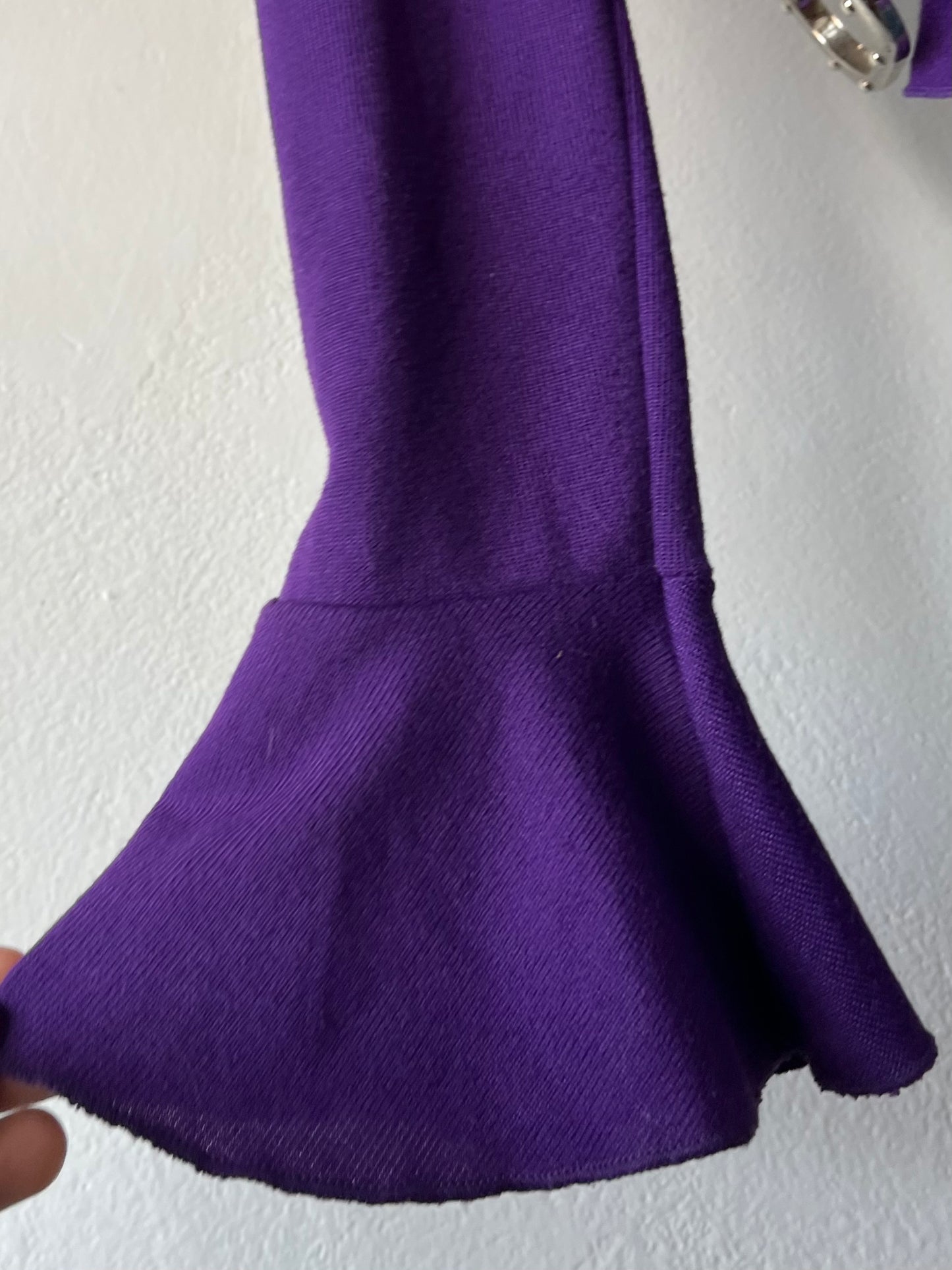 Purple cardigan with a crossover design- size M/L