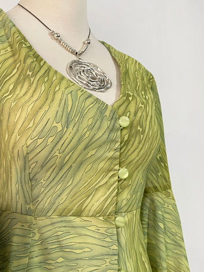 Adorable boho green top