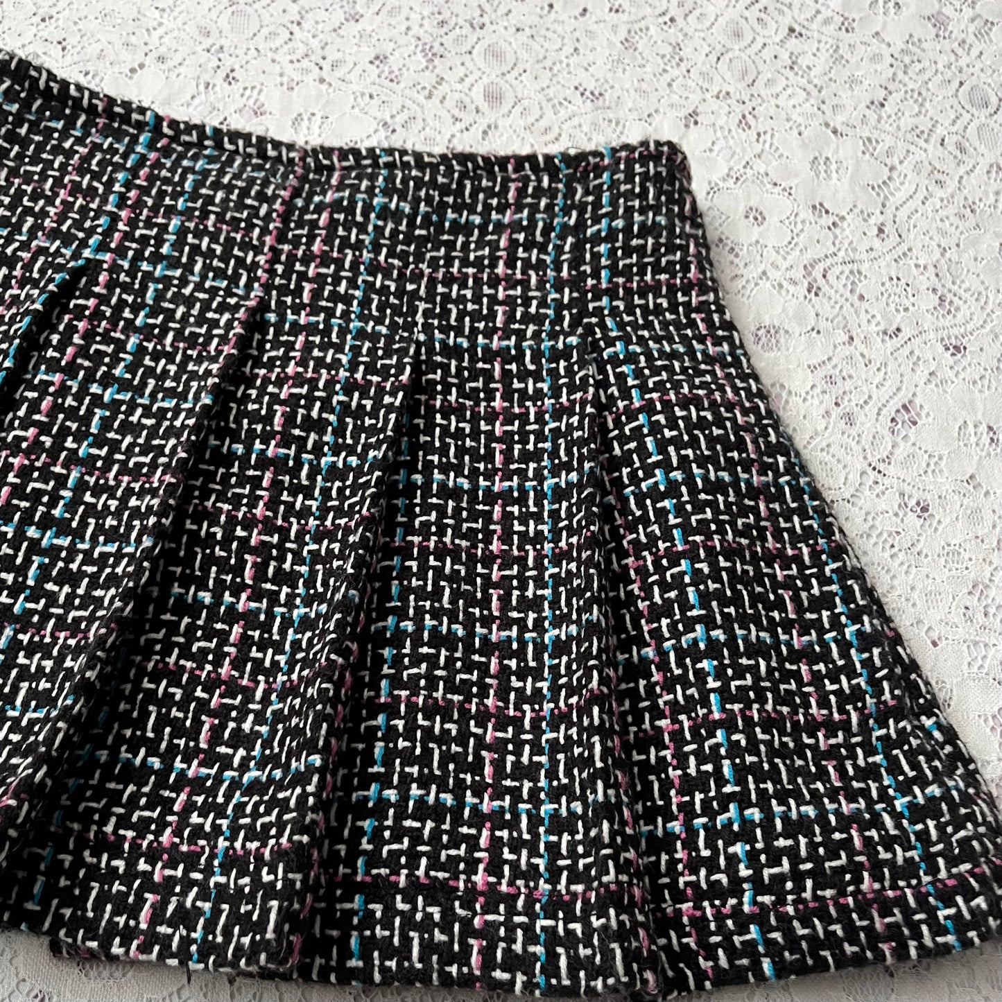 Pleated wool skirt