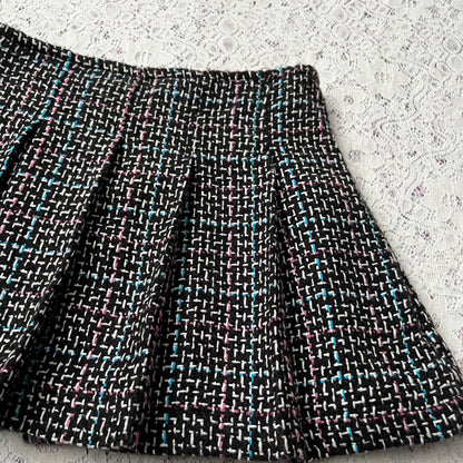 Pleated wool skirt