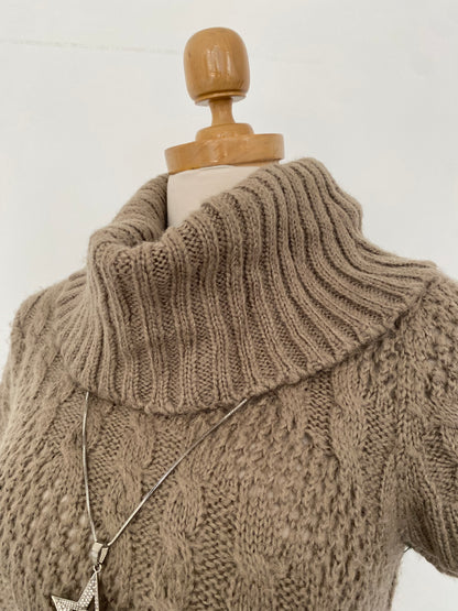 Knitted dress