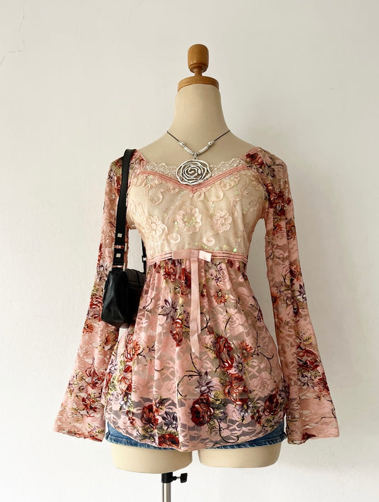 Coquette lace blouse
