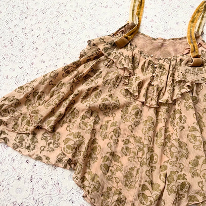 Adorable coquette top