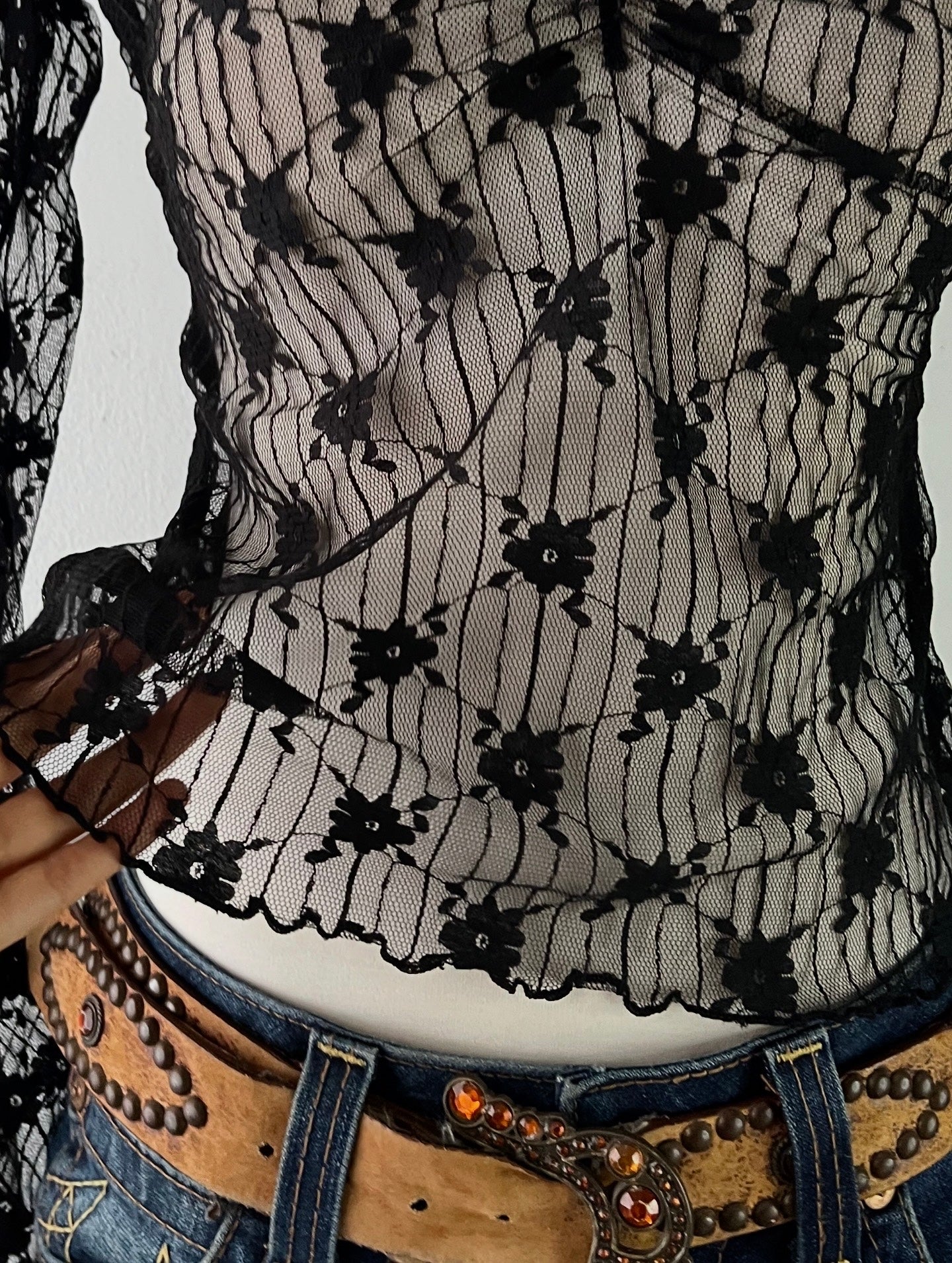 Bell-sleeved mesh top