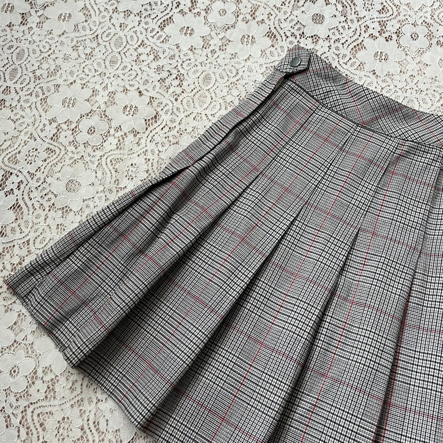 Plaid pleated skirt