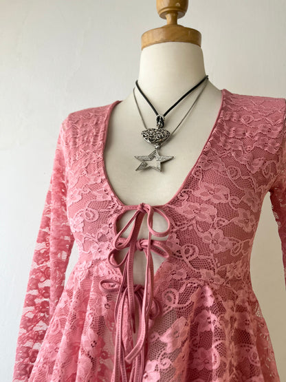 Adorable coquette lace top