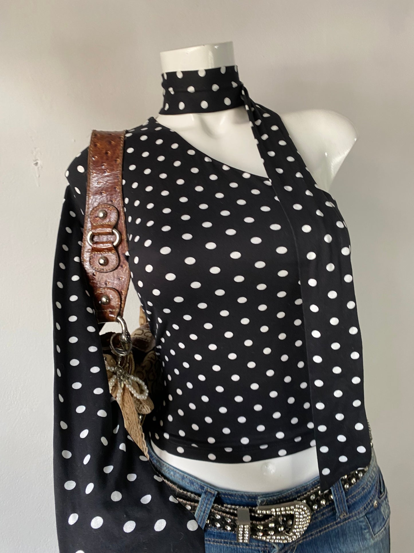 Polka dots top con chall