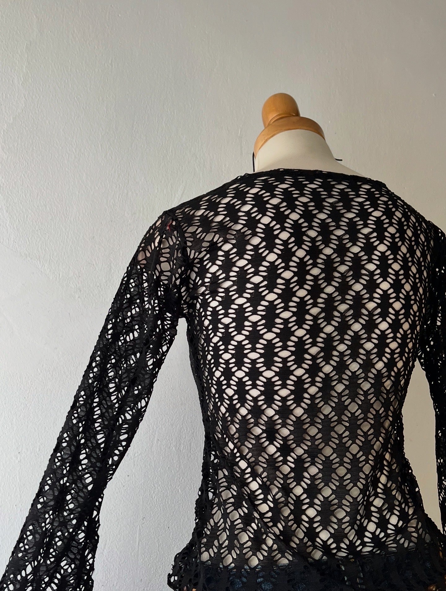 Bell-sleeved mesh top