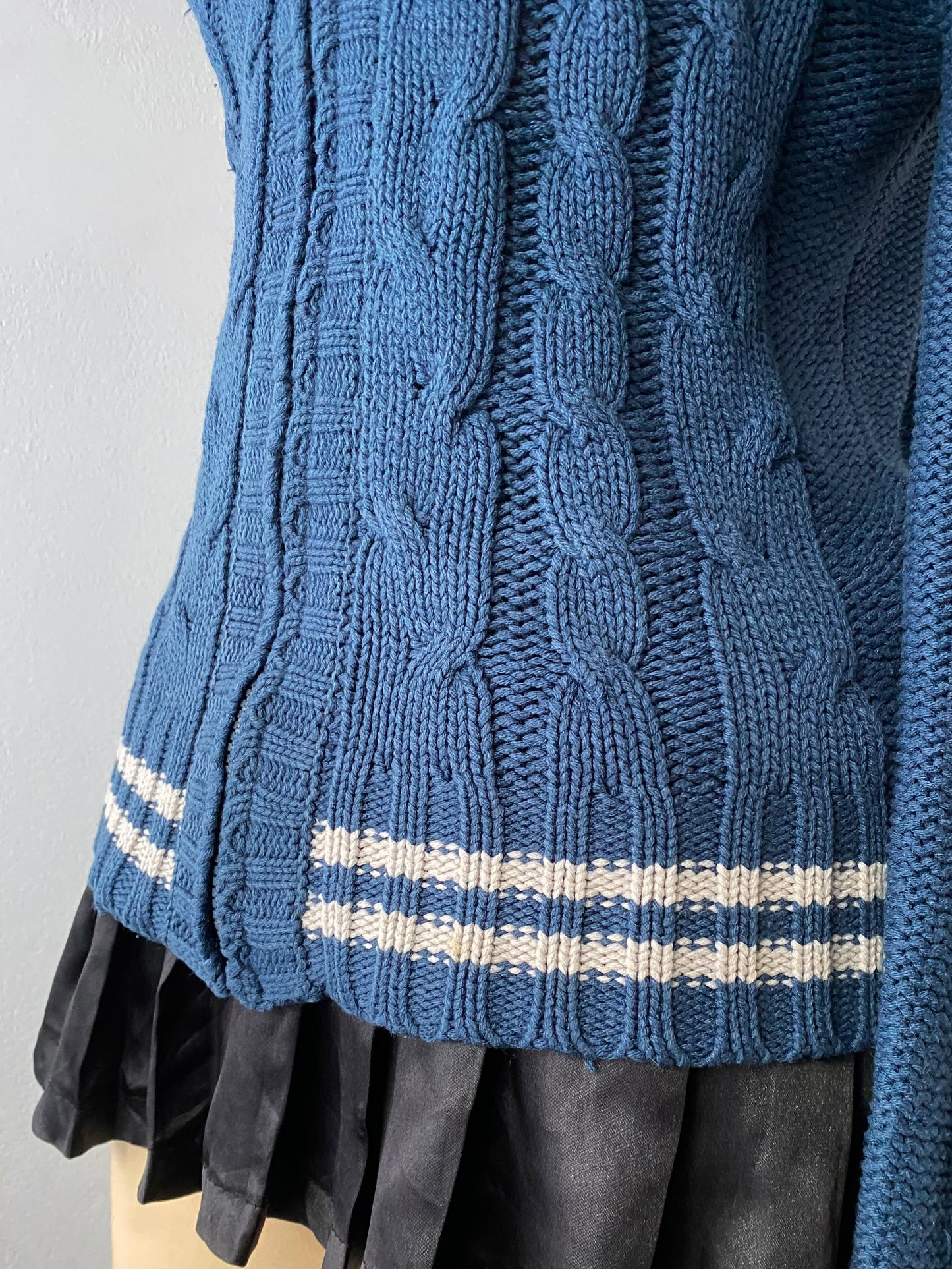 Knitted jacket with hood