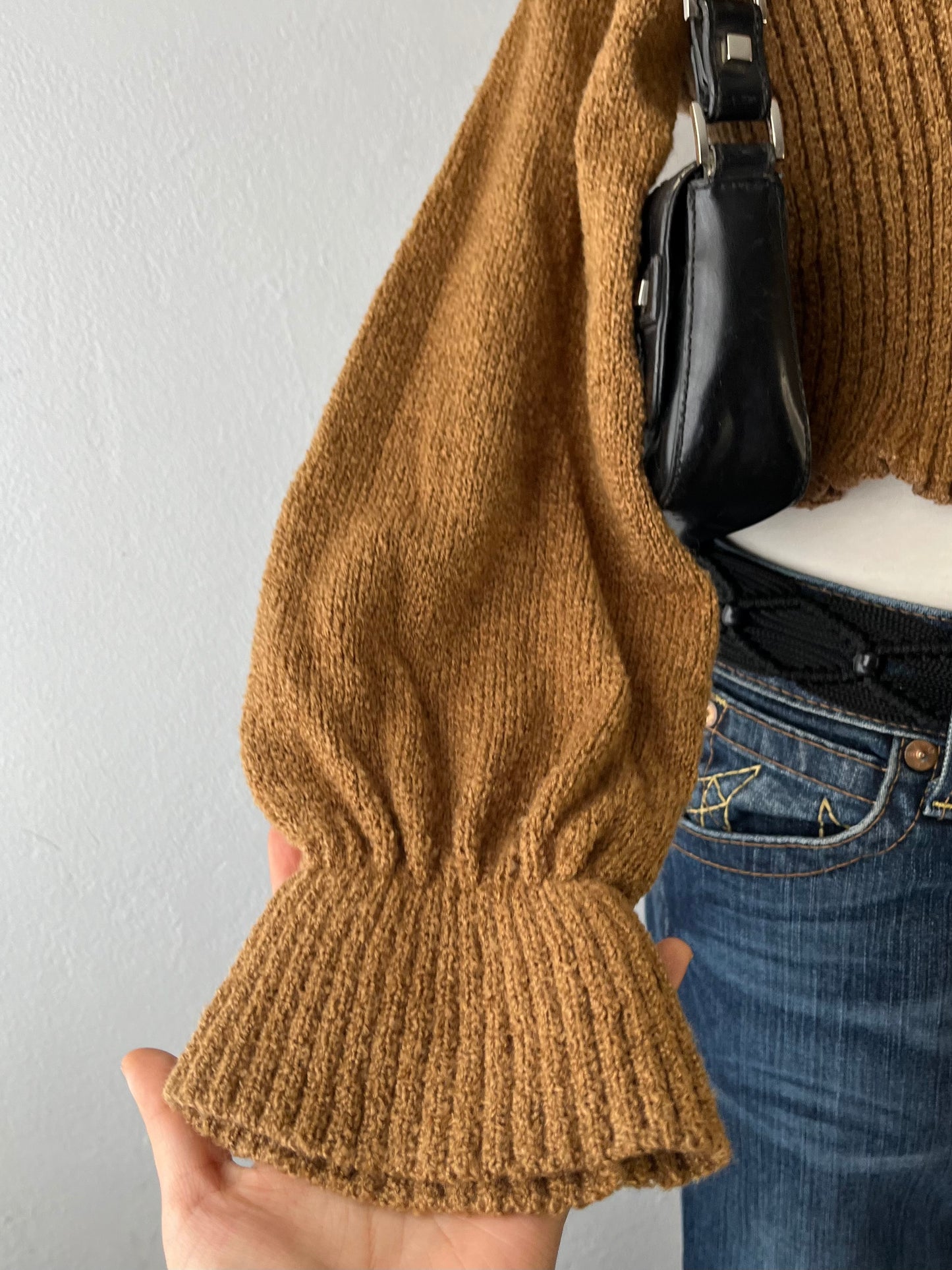 Off shoulder waist sweater