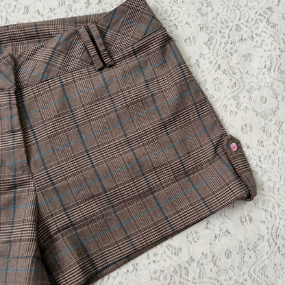 Low-rise plaid shorts