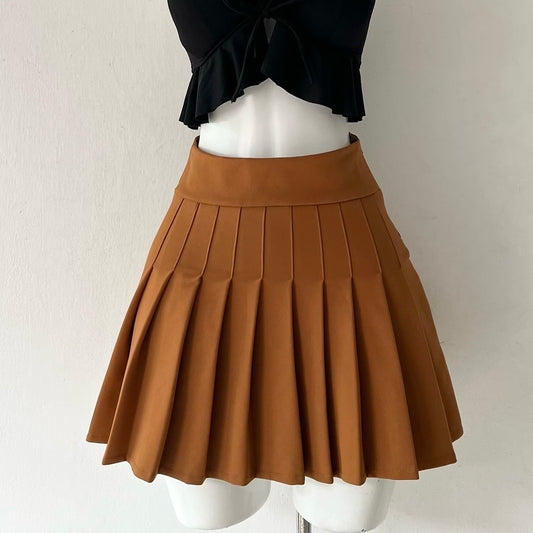 Cinnamon pleated skirt
