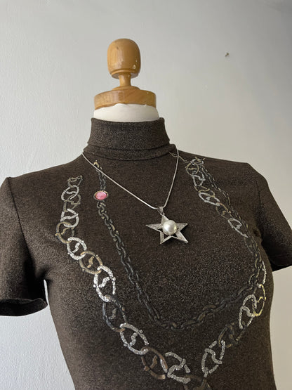 Iconic iridescent top