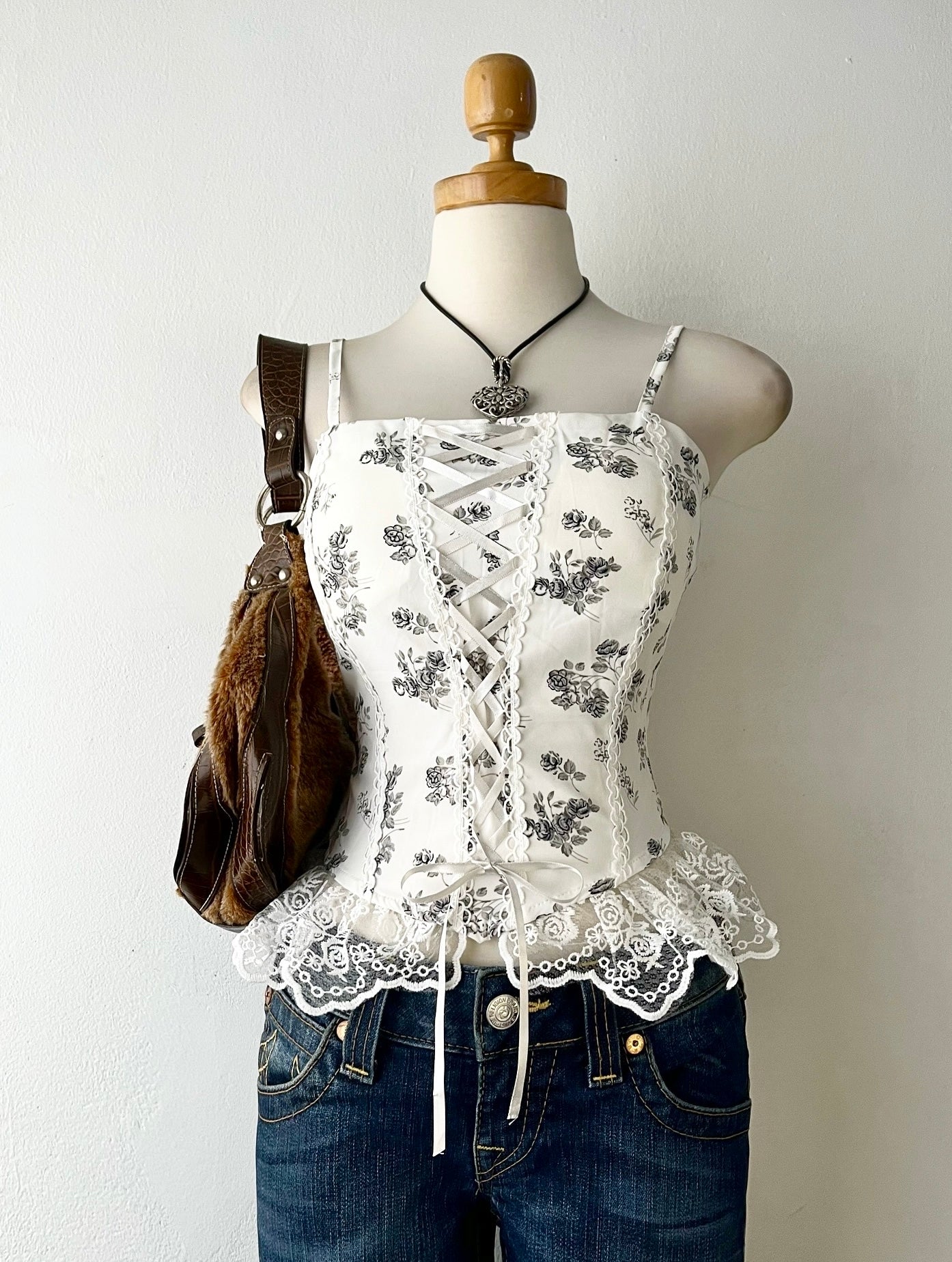 Coquette top with lace