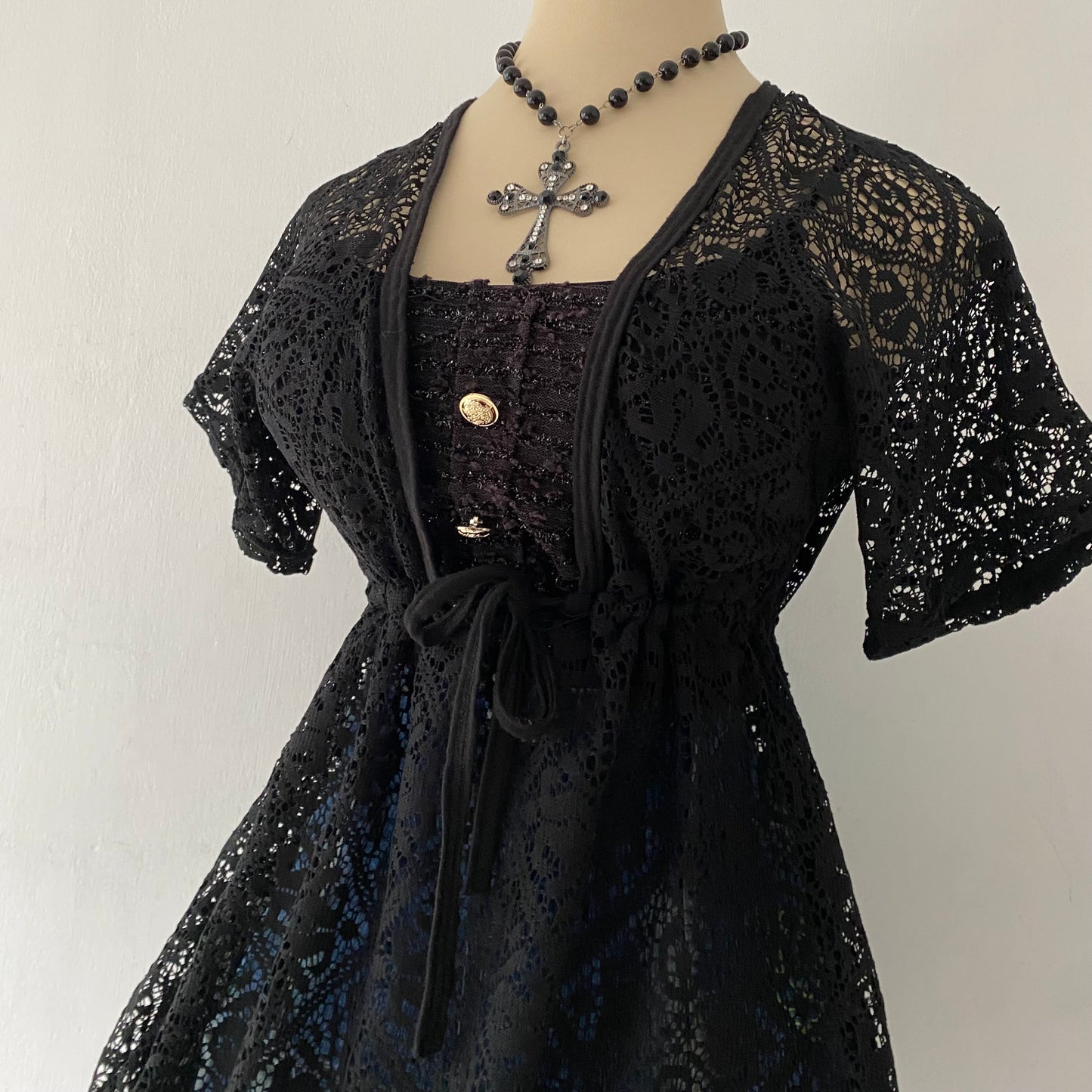 Set (Knitted cardigan + top)