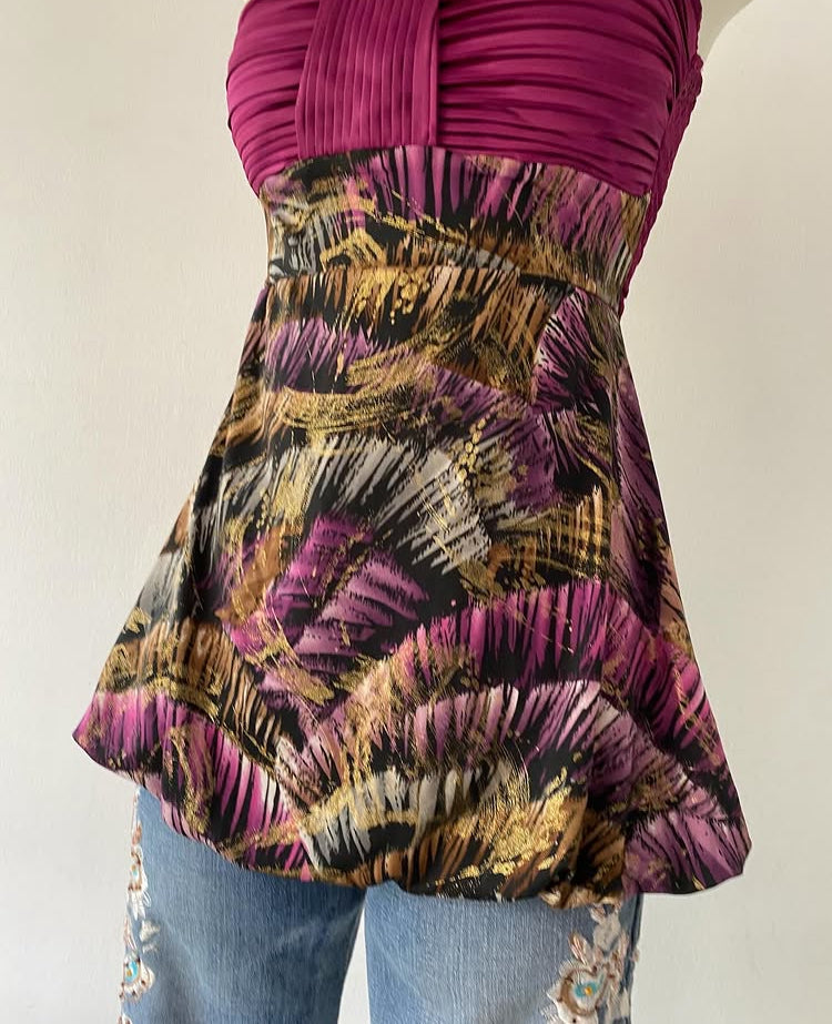 Fuchsia top with iridescent design