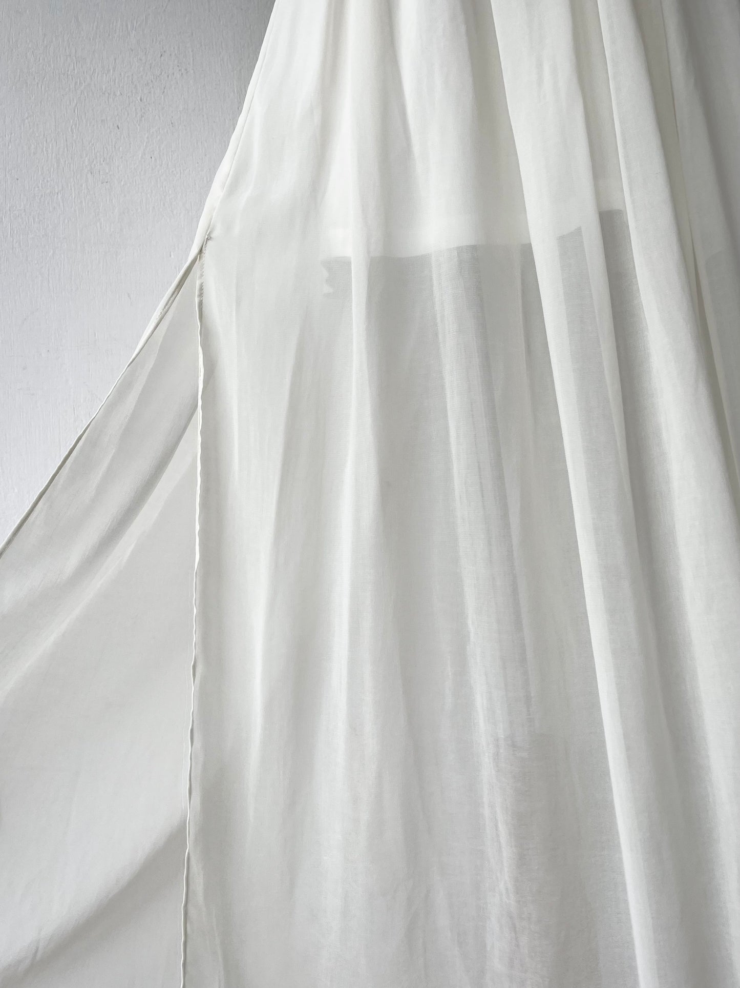 White strapless dress