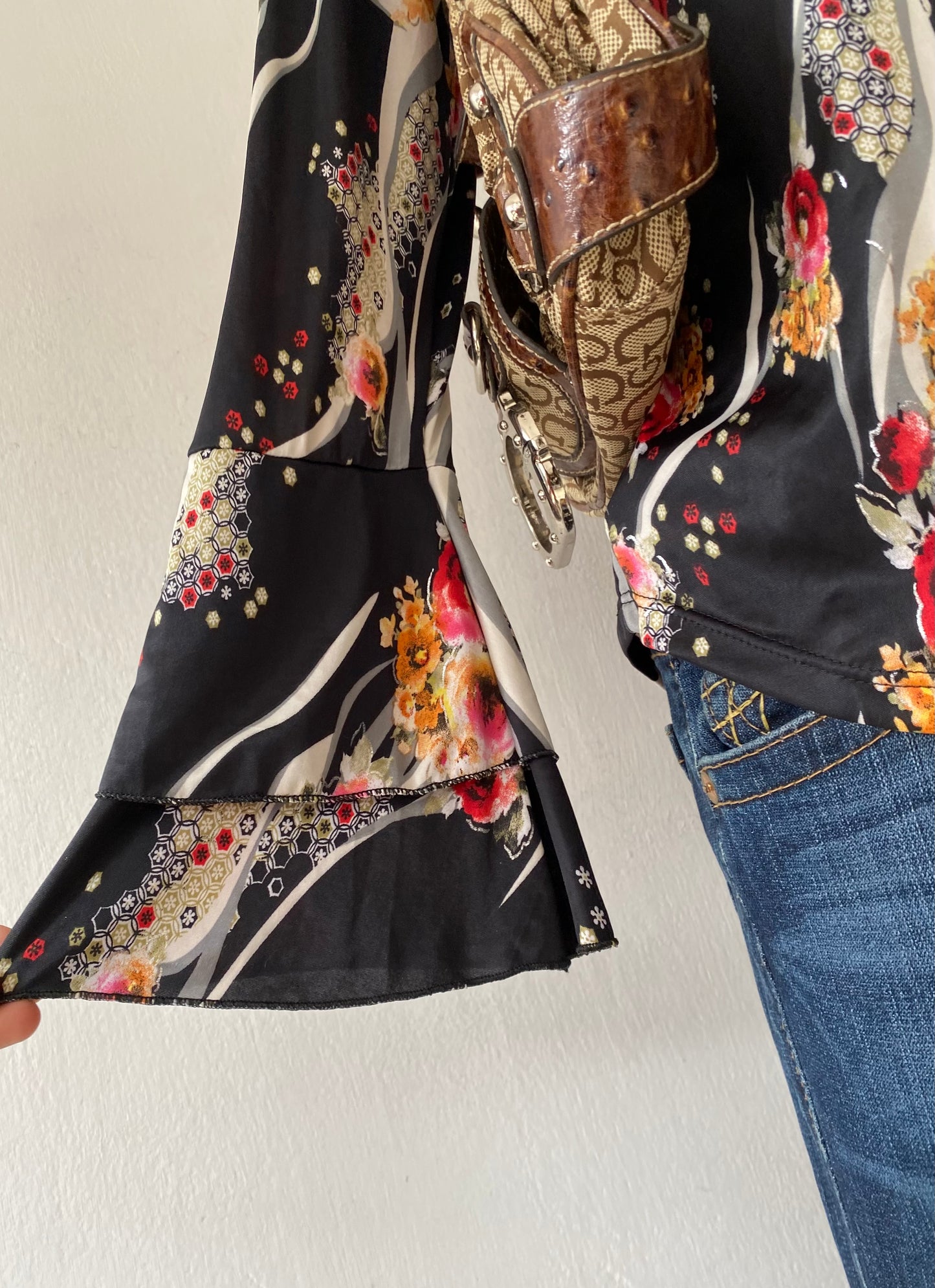 Long sleeves floral top