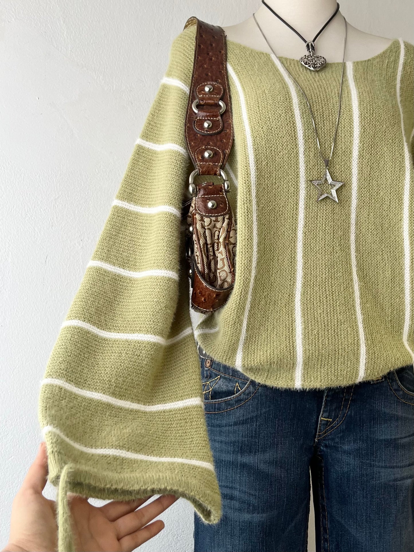 Oversized sweater with wide sleeves