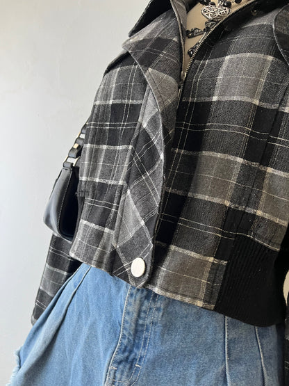 Plaid jacket tied at the waist