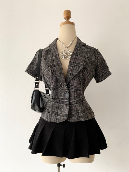 Adorable gray blazer