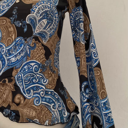 Bell-sleeved top