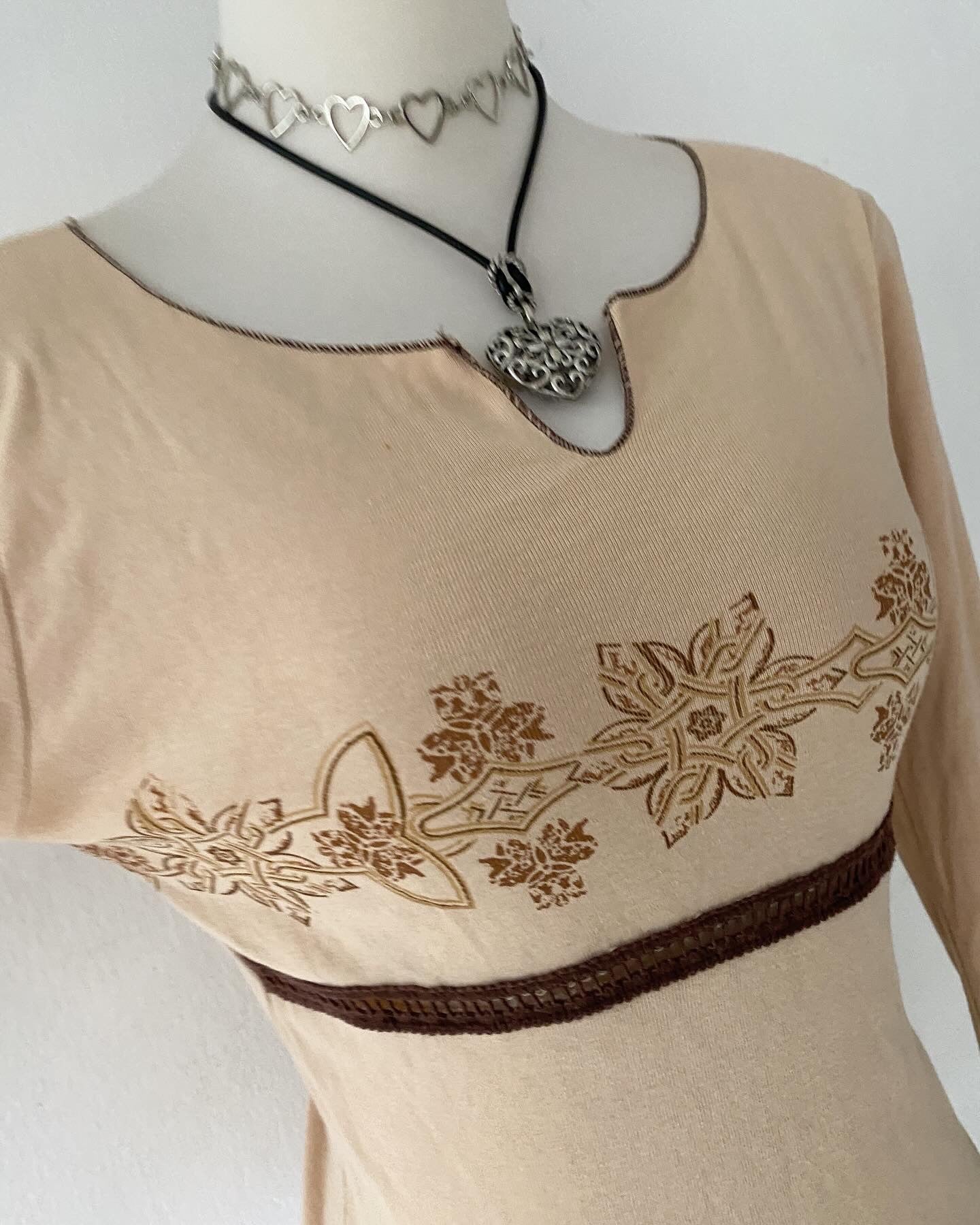 Adorable bohemian top