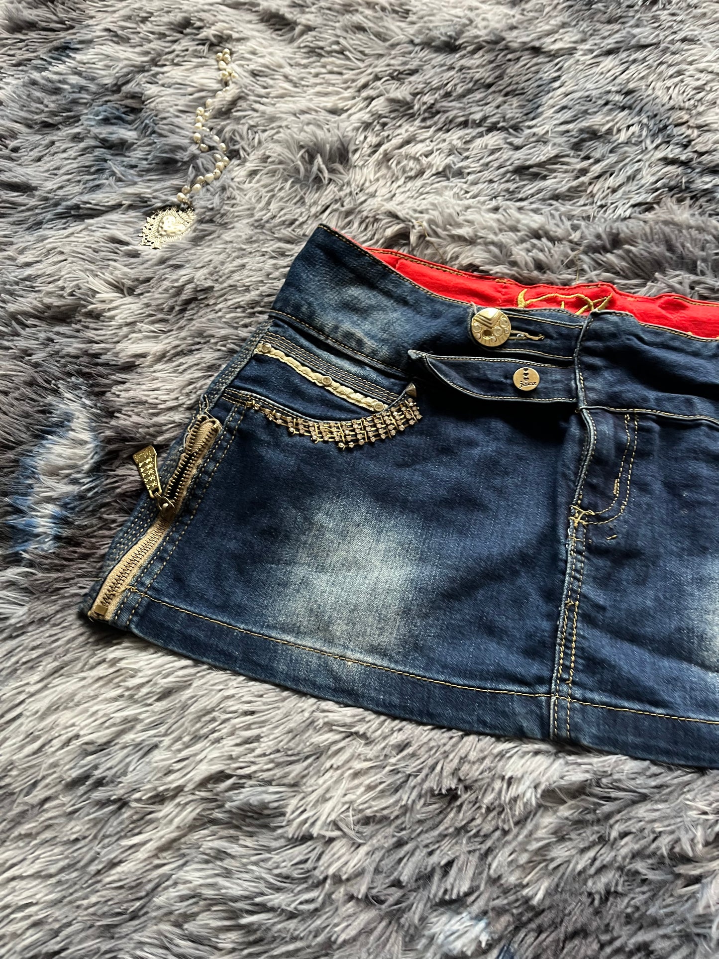Y2k mini skirt jean~size M