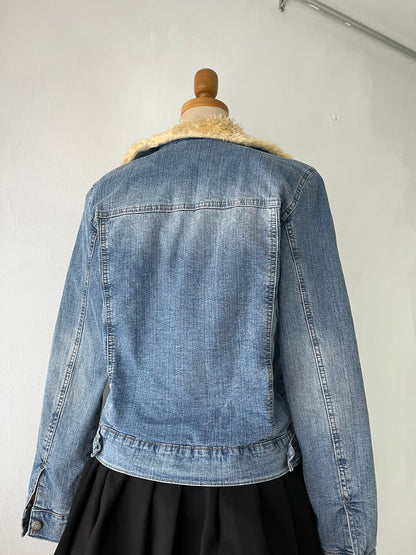 Denim jacket with warm sherpa lining