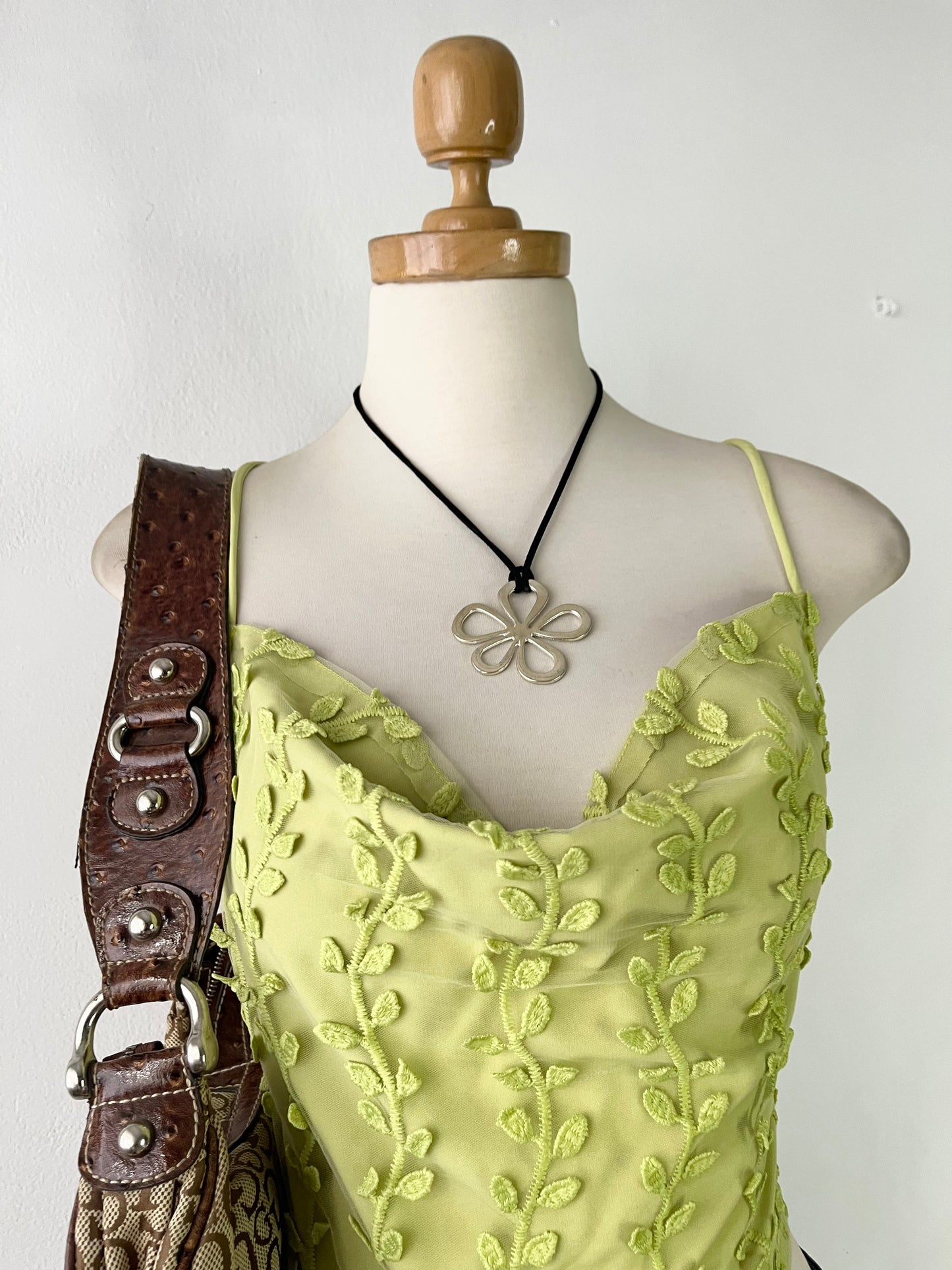 Floral top with adjustable tie