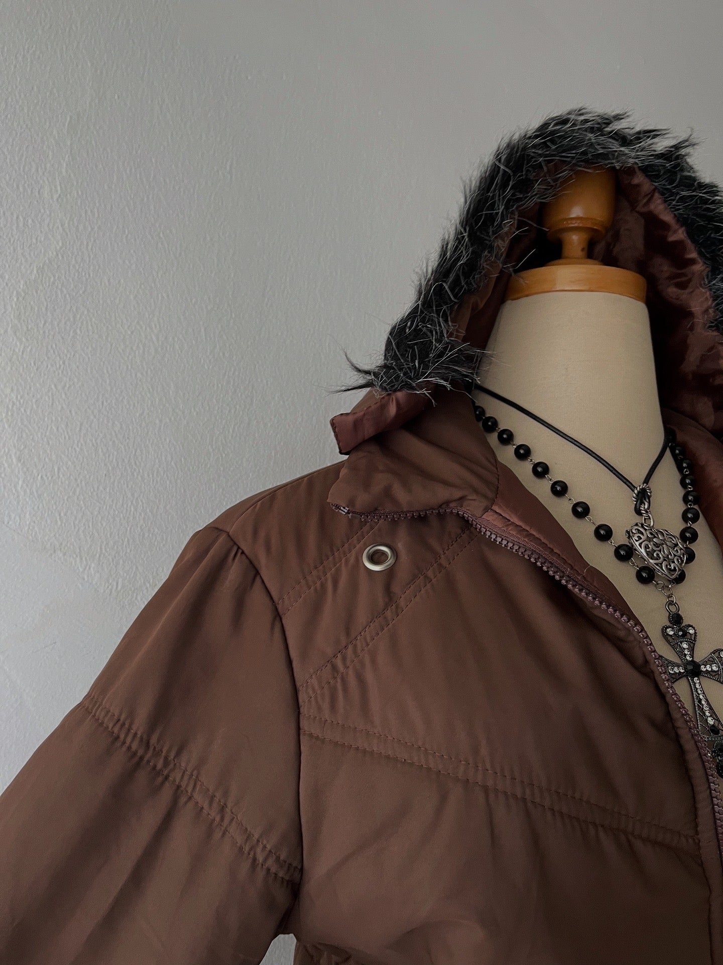 Padded jacket with removable hood