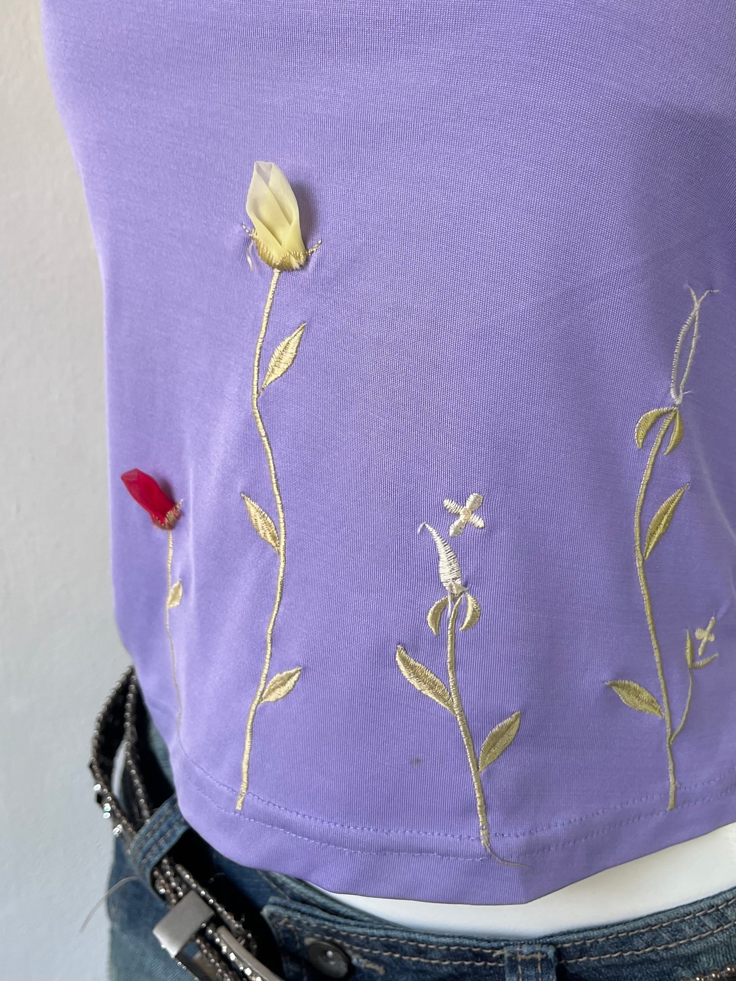 Lilac top with floral embroidery- size S