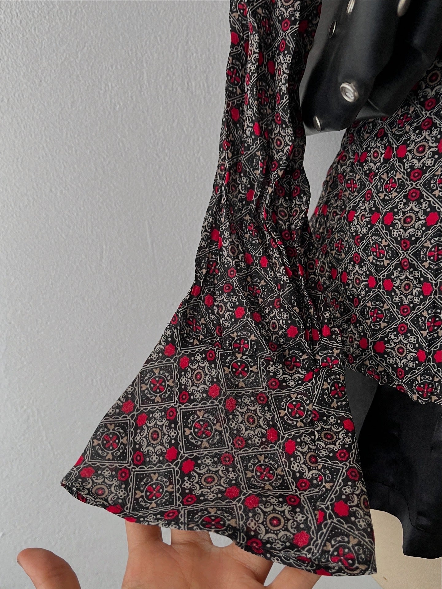 Adorable bohemian top