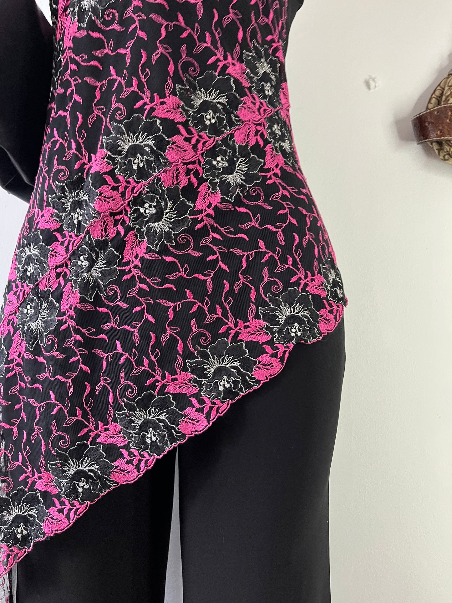 Asymmetrical fairy jumpsuit with floral embroidery design