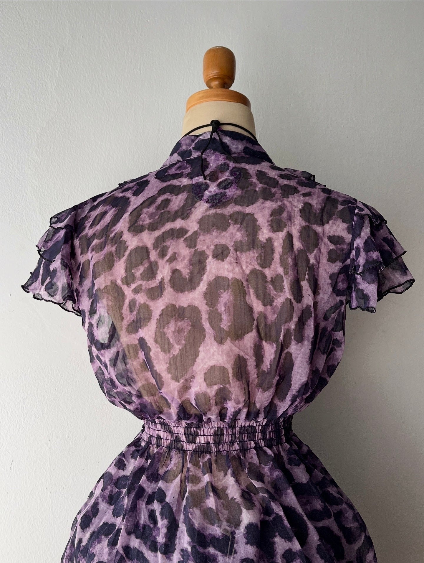 Cheetah print blouse~ Size M