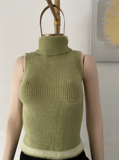 Set (Knitted cardigan + knitted top)