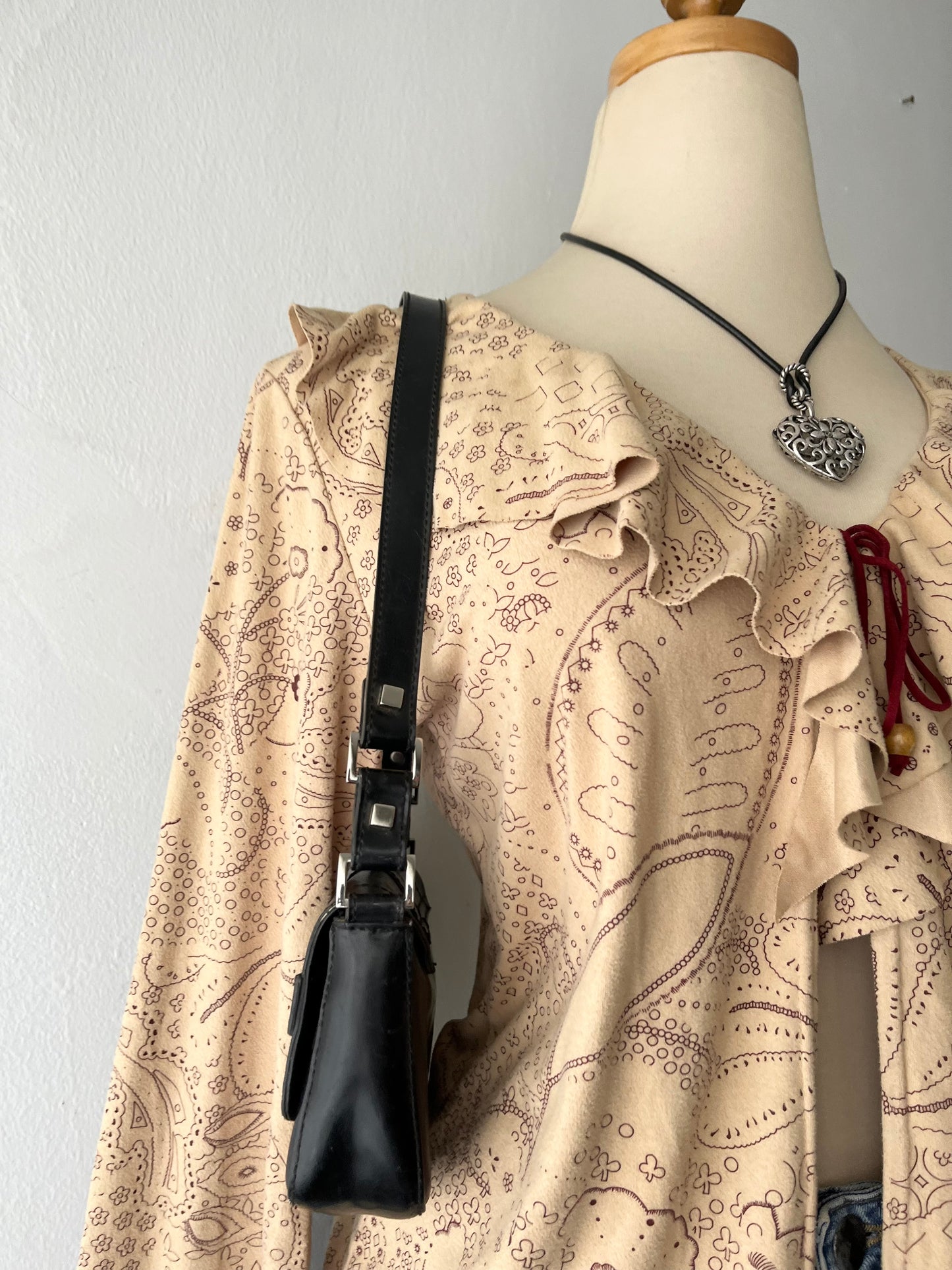 Adorable coquette cardigan