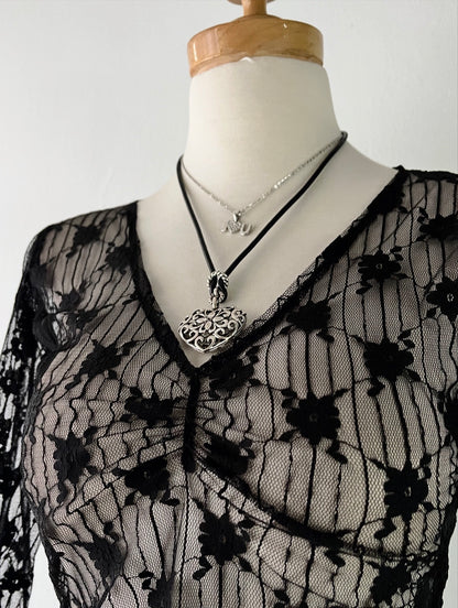 Bell-sleeved mesh top