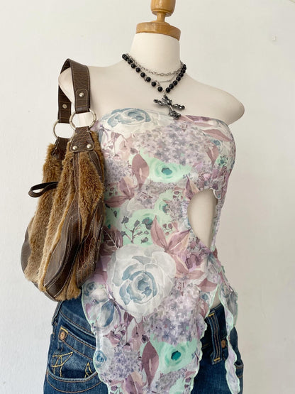 Asymmetrical fairy top