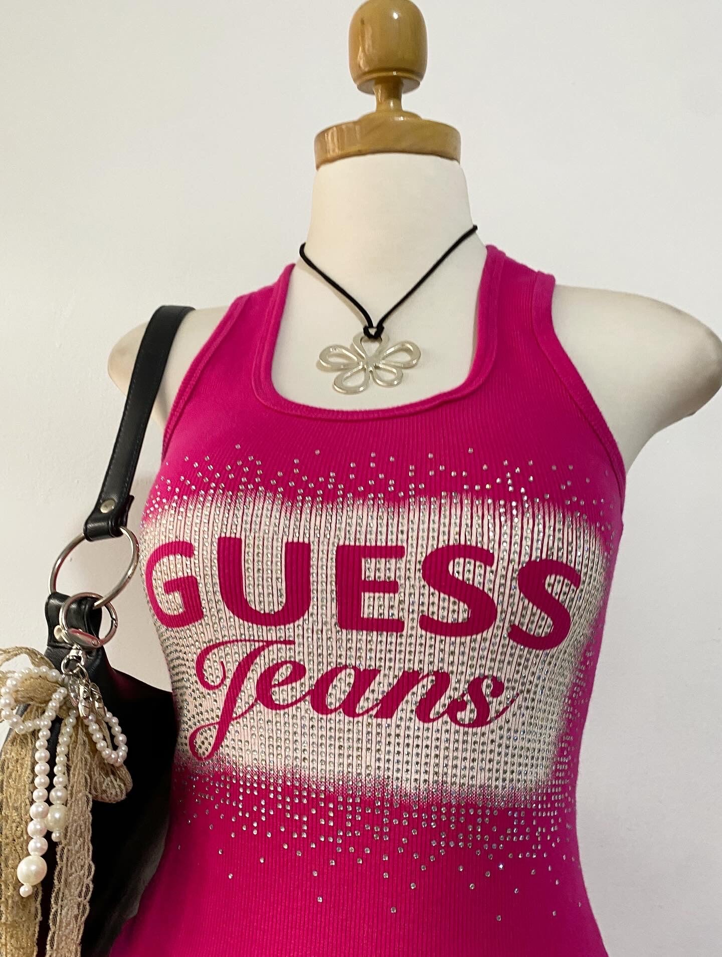 Guess top