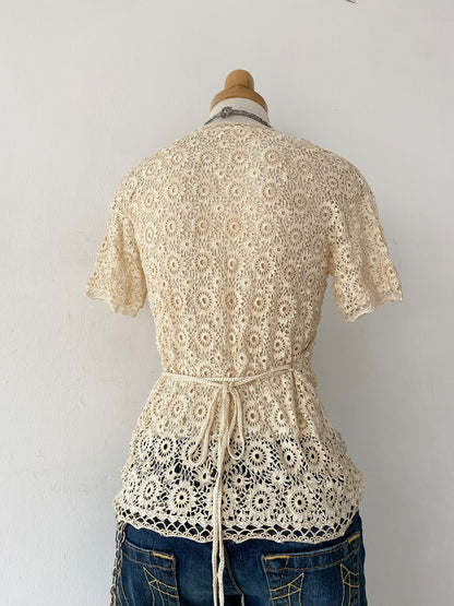 Knitted macrame top with back bow