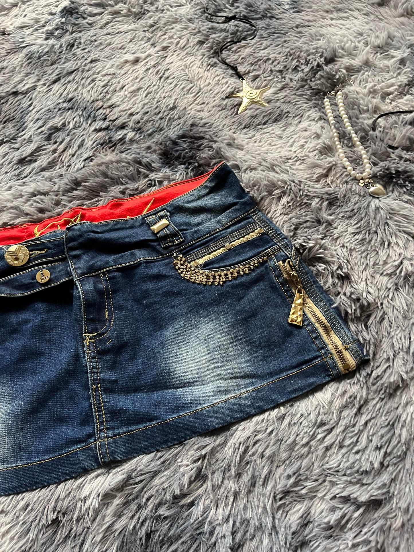 Y2k mini skirt jean~size M